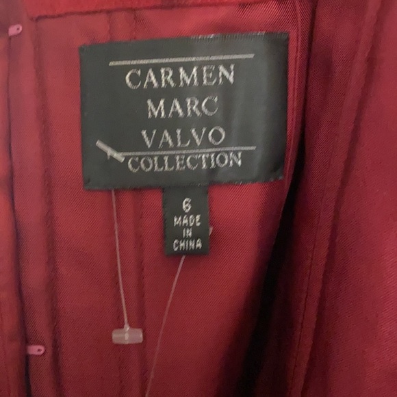 Carmen Marc Valvo • Dress • Cocktail • Red • Size 6 - Picture 3 of 5